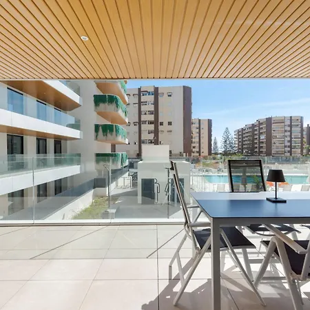Jade Tower - 2-bedroom Coastal Luxury In Fuengirola