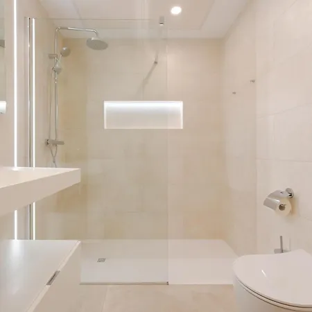 Appartamento Jade Tower - 2-bedroom Coastal Luxury In *