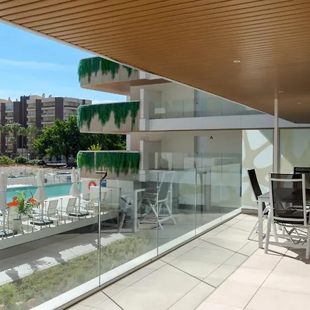 Jade Tower - 2-bedroom Coastal Luxury In Fuengirola