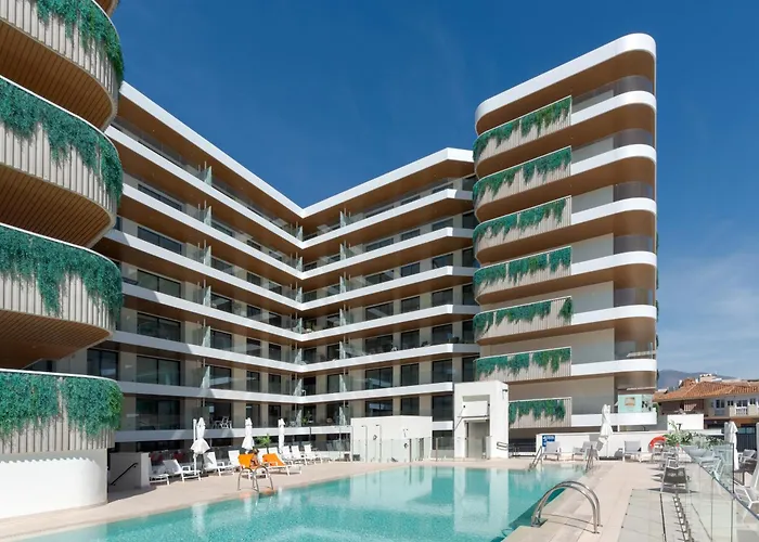 Jade Tower - 2-bedroom Coastal Luxury In Lejlighed